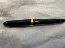 Platinum   President Black