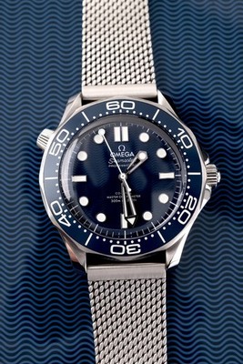 Omega Seamaster Diver 300M 21030422003002 Original Papiere + Box James Bond