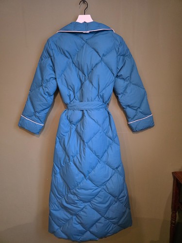 Vintage 80's, ski lodge look, cabin core, maxi robe/jacket premium goose down - Picture 2 of 6