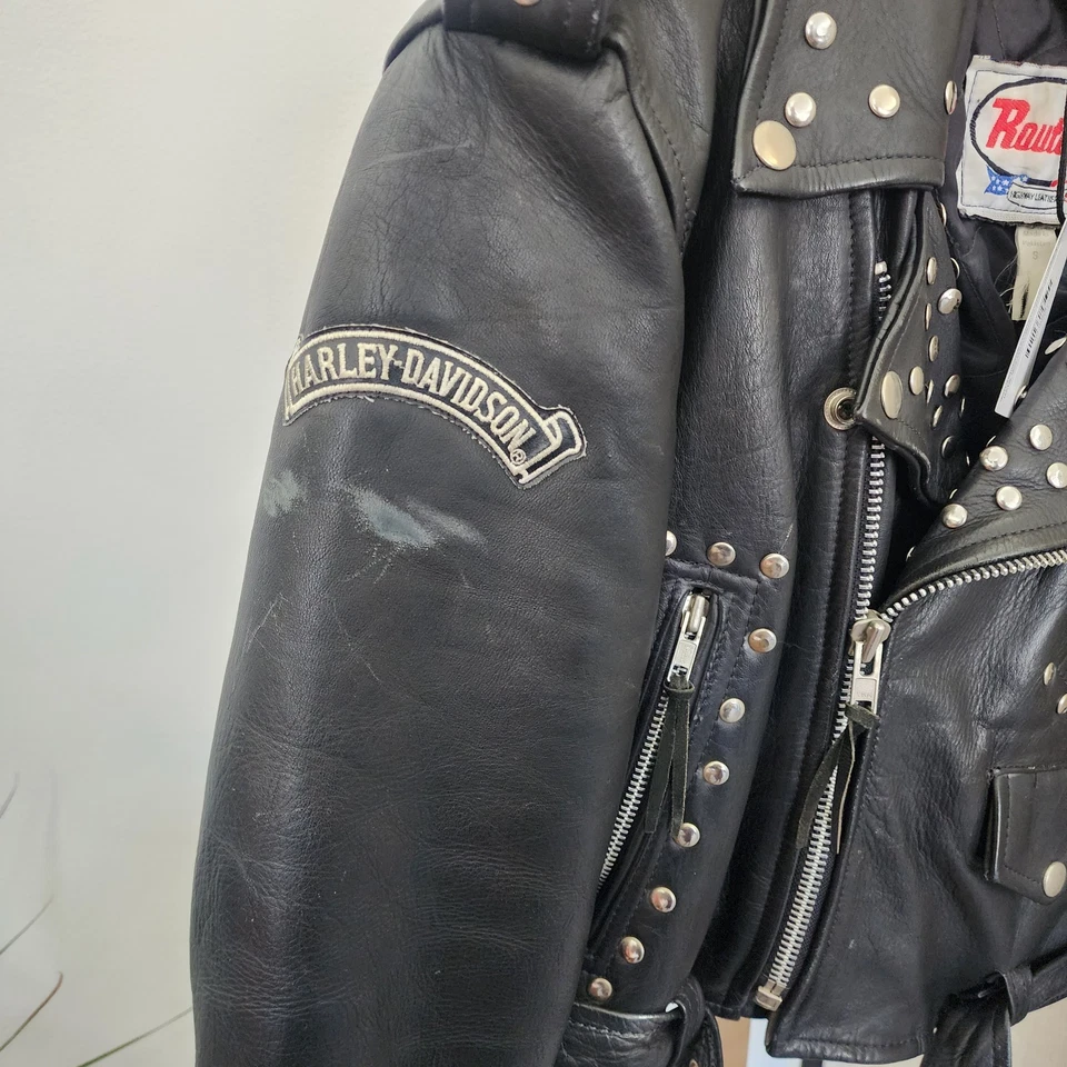 Chaqueta de moto vintage de cuero con tachuelas - Harley Davidson Foto 2 de 4
