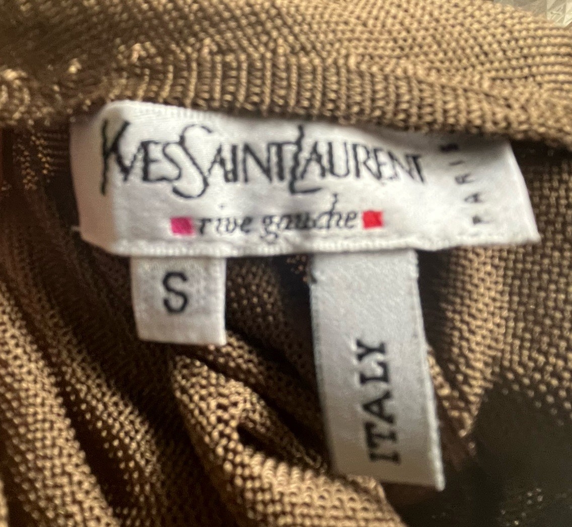 Crop top vintage Yves Saint Laurent Rive asimmetrico spalle scoperte oro