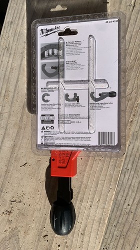 Milwaukee 48-22-4253 2-1/2" Quick Adjust Copper Tubing Cutter - Picture 2 of 3
