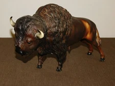 VINTAGE WESTERN BISON INDIANS 12" LONG BREYER MOLDING CO PLASTIC BUFFALO 