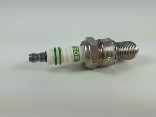 1x BOSCH Spark Plug WR3CC 0242255502 SUPER 0,7mm GAP - Picture 5 of 8