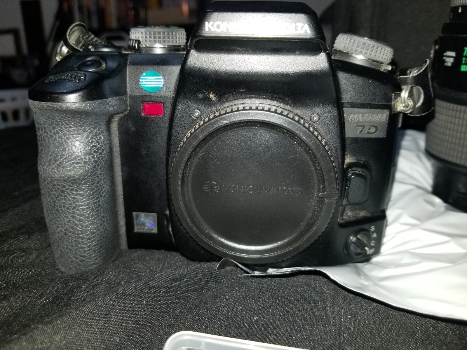 KONICA MINOLTA MAXXUM 7D CAMERA BUNDLE SET eBay