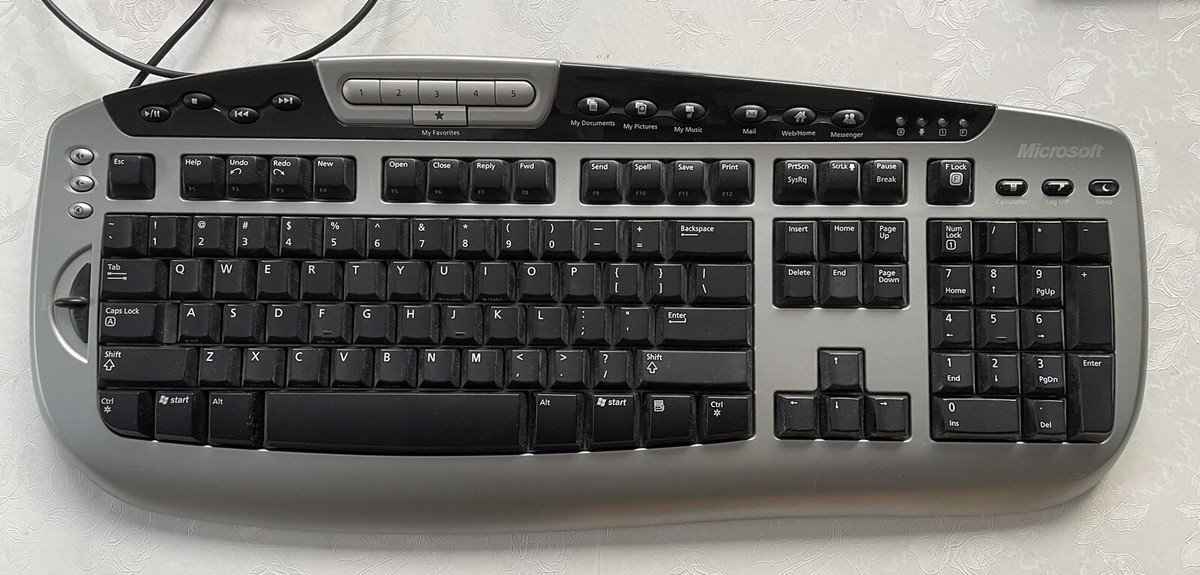 k-c！ Microsoft Digital Media Pro USB Keyboard KC-0405 Model 1031 Silver