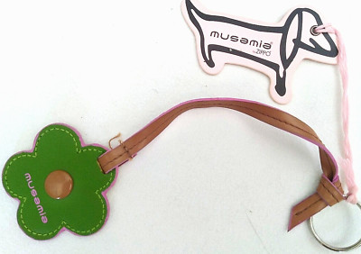 ZIPPO MUSAMIA SCHLÜSSELANHÄNGER LEDER BLUME GRÜN NEU LEATHER KEYRING KEYCHAIN
