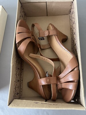 Clarks Sandals Womens Genuine Leather Ankle Strap Cognac Evant Regency 