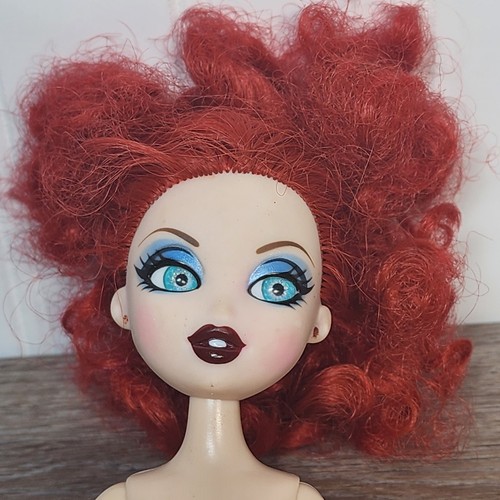 Bratz Bratzillaz Glam Gets Wicked Meygana Broomstix Puppe MGA Entertainment 2012