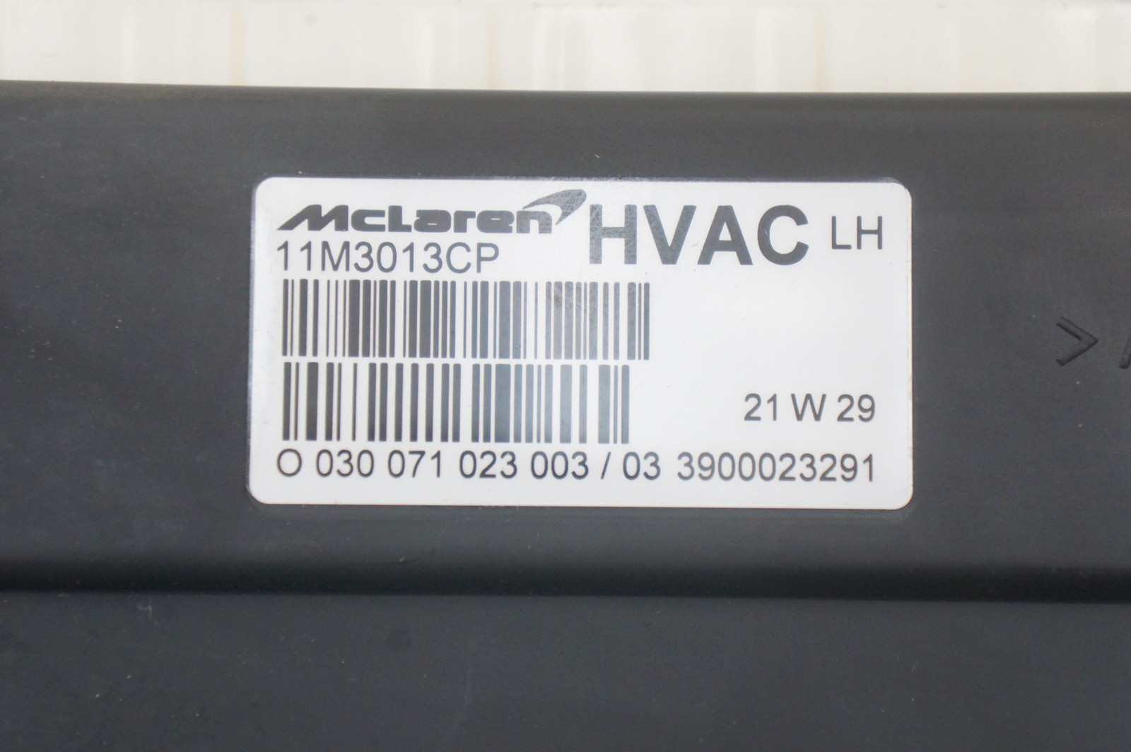 McLaren GT 2022 Climate control panel P/N 11M3013CP