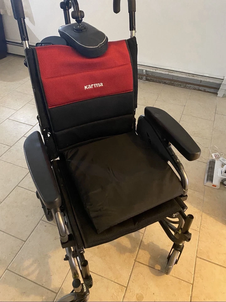 Cadeira de rodas Karman Healthcare VIP2 transporte inclinável e reclinável - Imagem 4 de 4