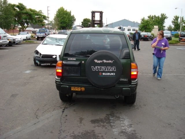 Chassis ECM Air Bag Bottom Center Dash Base US Market Fits 99-05 VITARA 2580033 Foto 3 de 4