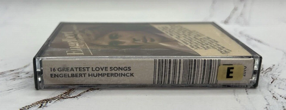 NEW SEALED Engelbert Humperdinck 16 Greatest Love Songs Cassette - Image 2 of 4