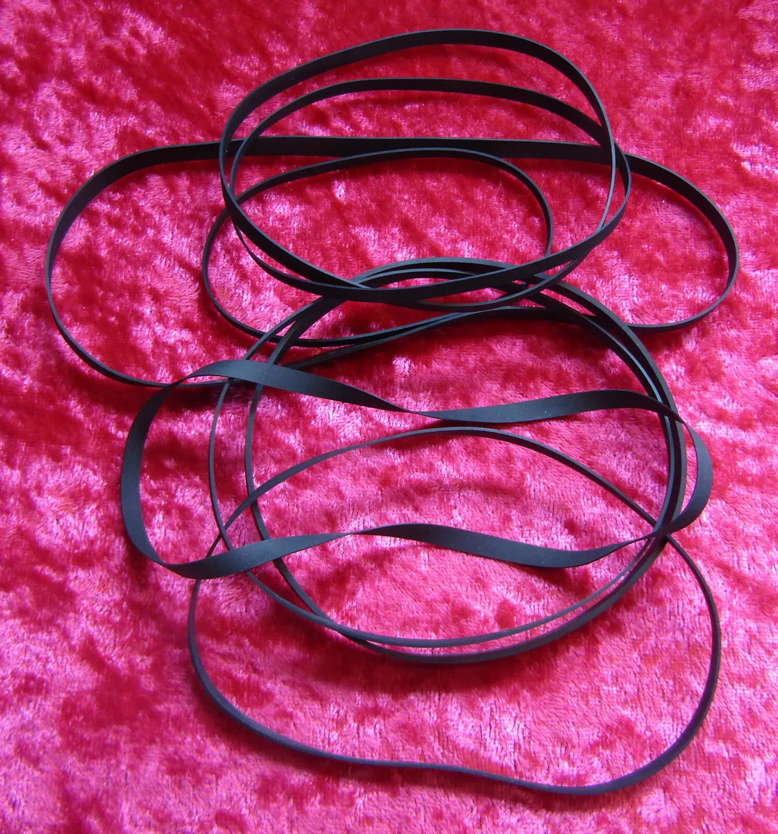 Flat rubber drive clearance belts