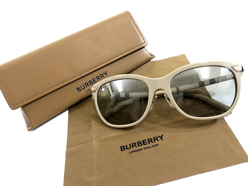 BURBERRY サングラス London England BURBERRY LONDON ENGLAND Gradient Sunglasses Eyewear Fashion