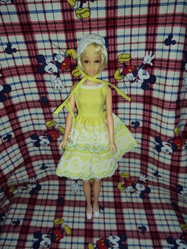 Vintage Mattel Francie Hair Happenin Doll in Fresh As A Daisy Outfit #1254 Nice
