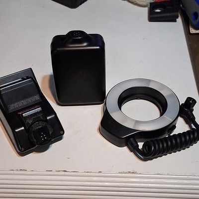vintage Canon Macro Ring Lite ML-3 & Speedlite 300EZ Flash for DSLR Film Camera