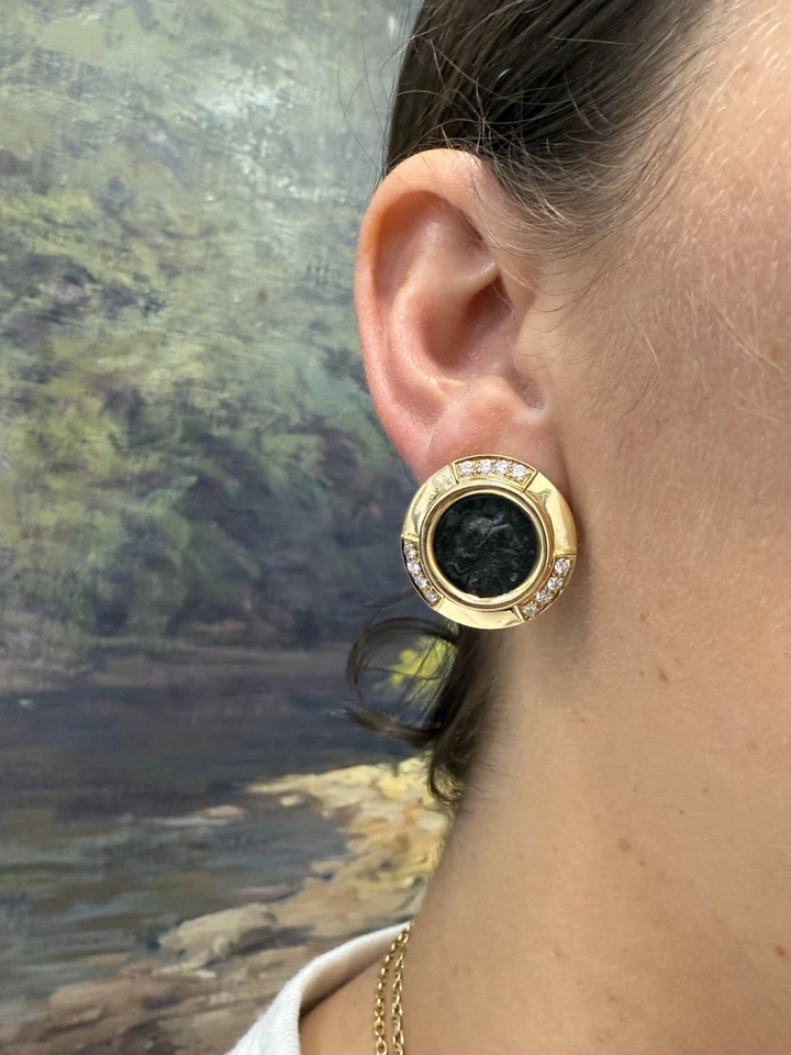 Pendientes de moneda BVLGARI ITALIA de oro amarillo de 18k, diamantes y monedas romanas antiguas 1980 Foto 2 de 4