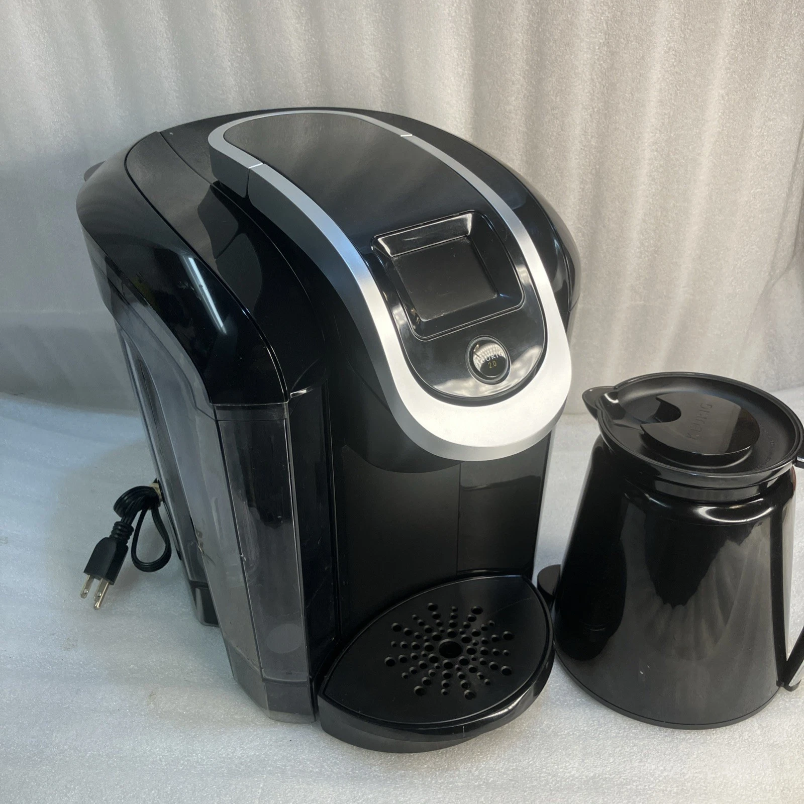 Keurig 2.0 K-300 Pod Coffee Machine Black w/Carafe and Drip Tray Digital Display