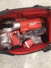 Milwaukee 2777-21 Cable Cutter Kit - Red