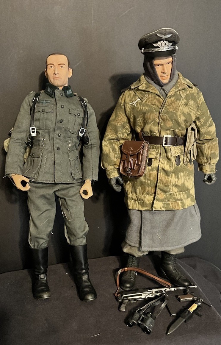 2-Dragon 1/6 Scale 12