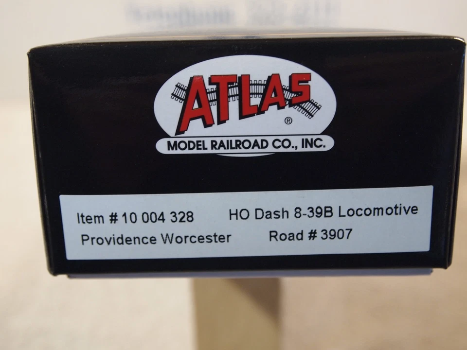 ATLAS 10004328 H.O.  DASH-8-39B  PROVIDENCE & WORCESTER  3907 pre-g+w DCC /SOUND - Image 2 of 3