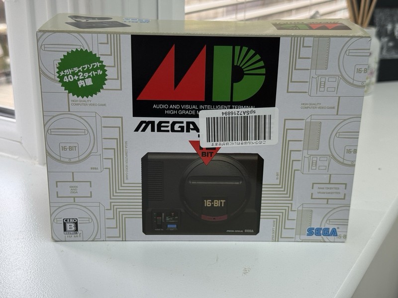 SEGA Mega Drive Mini - HDMI - 42 Games Built In - Controller x 1 - BRAND NEW
