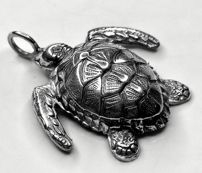 Fine pure Silver 999. hand made sea turtle charm pendant