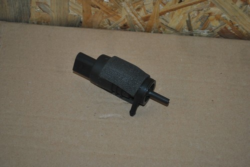 BMW E36 Z3 E46 E87 Waschwasserpumpe Wisch Pumpe Scheibenwischer vorne 8362154