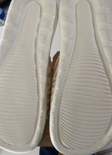 Nike Womens Victori One Print Slip On Slides Sandals Size 11 CN9676-105 NEW - Picture 2 of 4