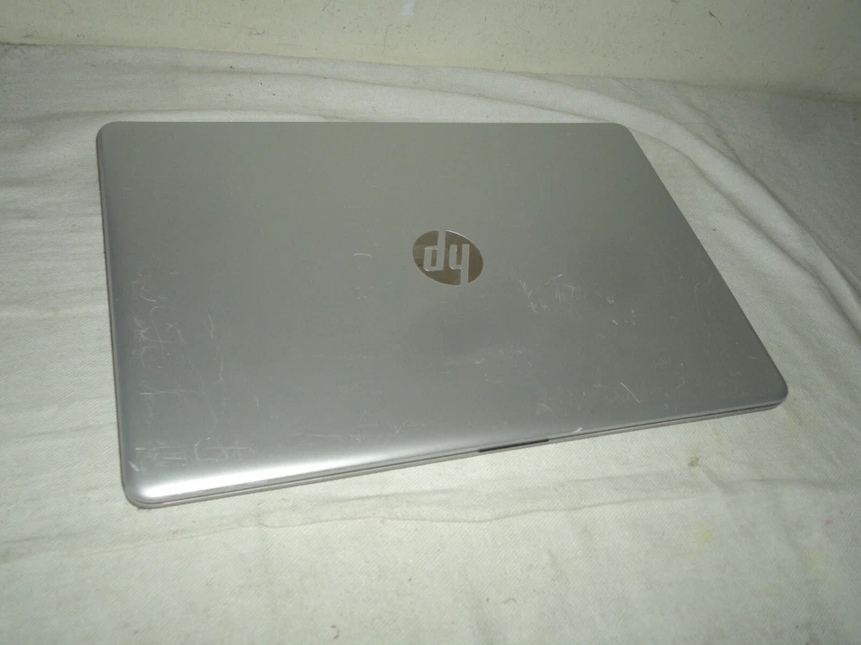 Hp Pavilion 15-bs559na 15.6" Core i3-7100u 7th Gen Laptop 1Tb 4Gb Win10 Warranty - Image 2 of 4