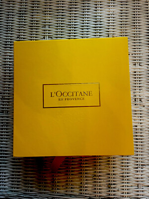 L'OCCITANE: FLEURS DE CERISIER CHERRY 3 PIECE SET. Gift Box: Shower Gel+2 Cream