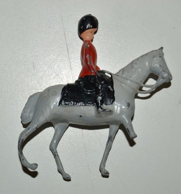 Vintage ENGLAND Metal Horse w/ Palace Queen's Guard BROKEN
