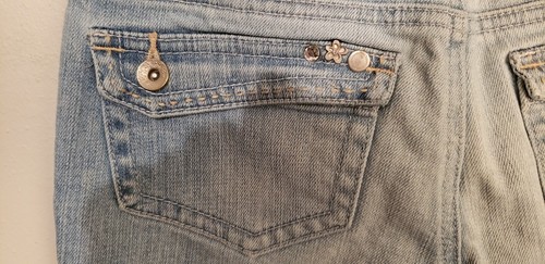 Limited Too Girls Medium Wash Simply Low Flare Jeans sz 10R 24-8 - Picture 7 of 8