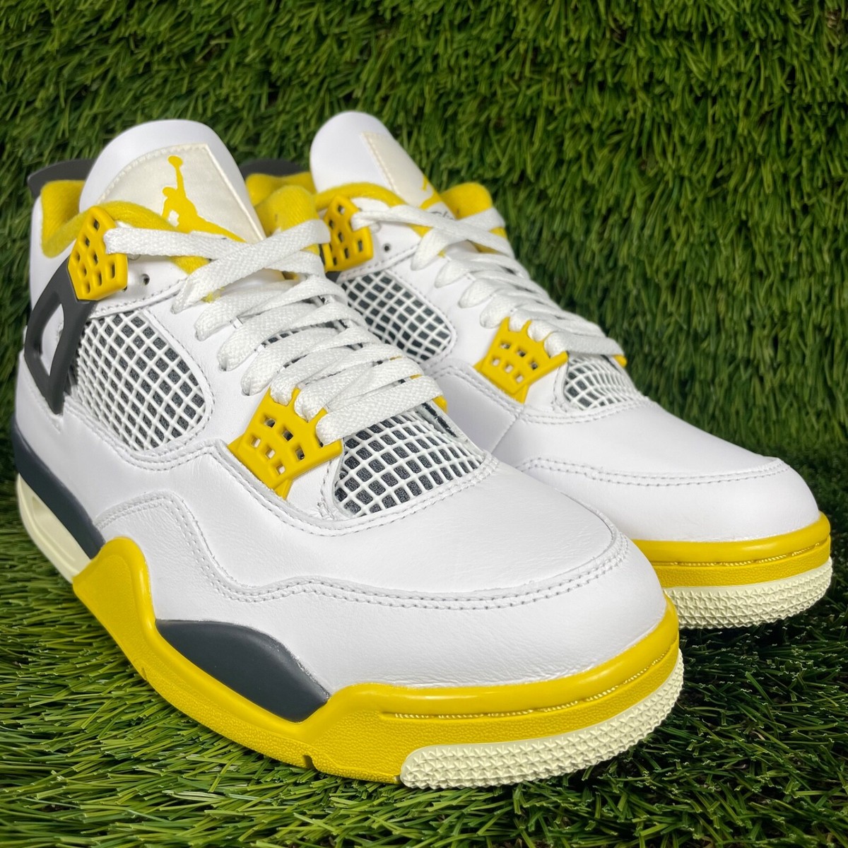 Nike Air Jordan 4 Retro Women's size 9 Yellow White Vivid Sulfur