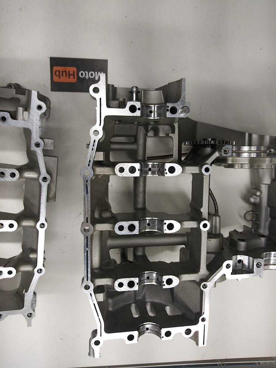 ルイ６袋 05-06 KAWASAKI NINJA ZX6R ZX636 OEM ENGINE MOTOR CRANKCASE CRANK