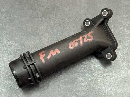 Anschlussstutzen BMW F10 F11 530d 535d Zylinderkopf F30 F06 F01 F25 F15 108261