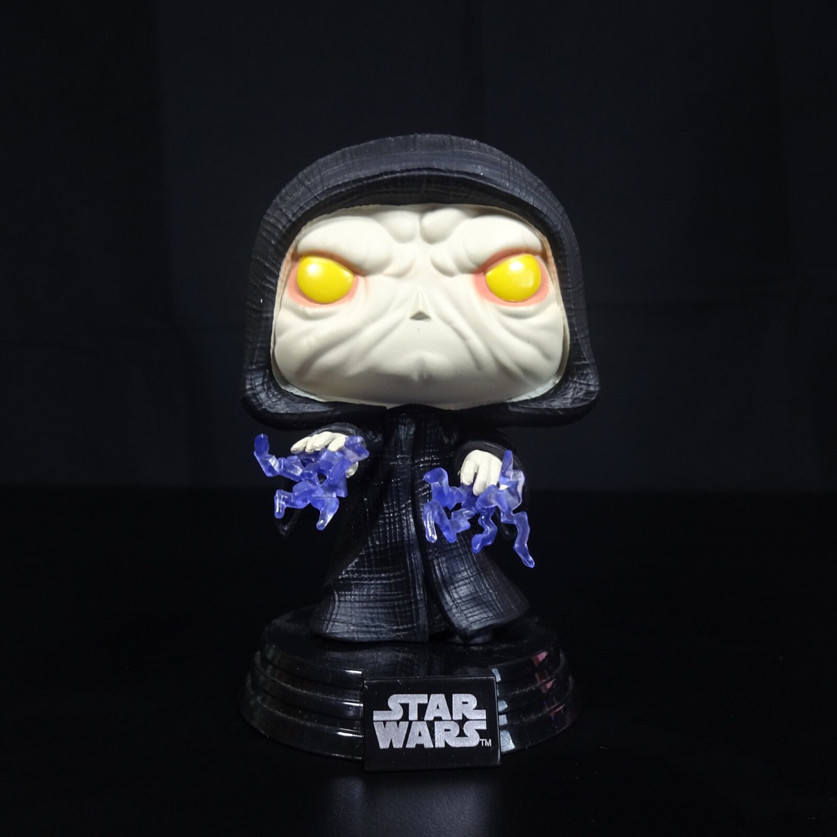 Funko Pop! Star Wars #289 : Emperor Palpatine (Electric Charge) | eBay