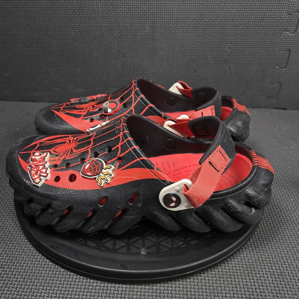 Crocs Spider-Man All-Terrain Shoes Youth Size 5 Black Red Clog Jibbitz Marvel - Image 3 of 4
