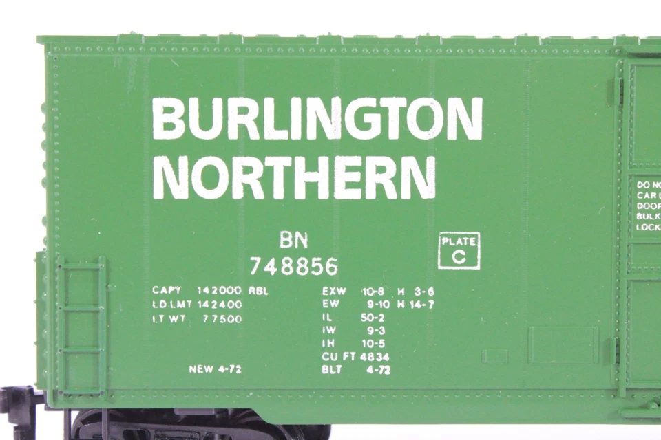 HO Roundhouse Burlington Northern 50 ft Hi-Cube Plug-Door Box Car Excelente Foto 2 de 4