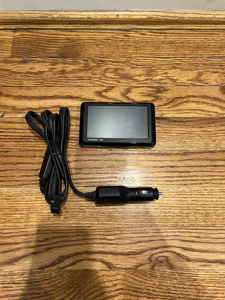 Garmin Nuvi 1390 Directions  With Power cord Car Attachment - Image 2 of 4