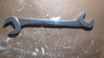 SNAP ON TOOLS  1-1/4'' Four Way Angle Head Wrench  #VS 40 Old Script