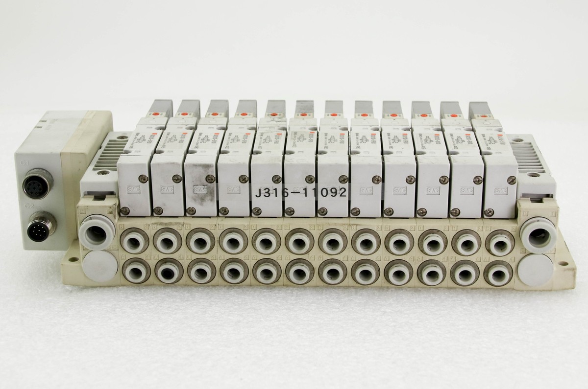 ^_^ 11092 SMC 12 SLOTS PNEUMATIC MANIFOLD SOLENOID VALVE SV2100 5FUD