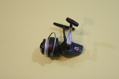 Vintage Garcia Mitchell 320 Spinning Reel - Made in France - - Picture 4 of 4