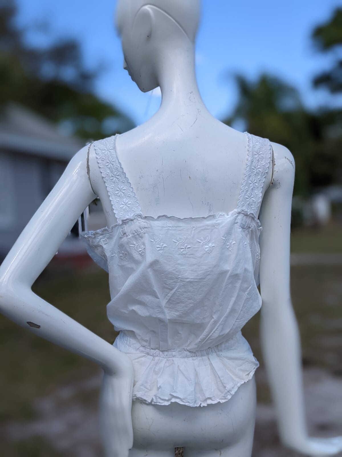 BEAUTIFUL EDWARDIAN EMBROIDERED WHITE COTTON CAMISOLE BLOUSE