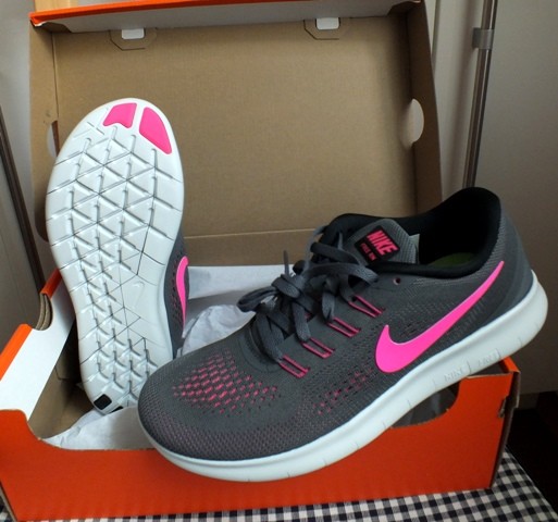 Orig. NIKE FREE RN Damen Laufschuhe 831509, Grau/pink, Gr. 39 NEU/OVP Orig. NIKE FREE RN Damen Laufschuhe 831509, Grau/pink, Gr. 39 NEU/OVP
