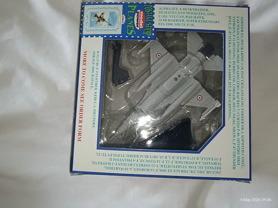 Model Power Postage Stamp Planes Blue Range 1/126  General Dynamics F16A No.5399 - Image 2 of 4