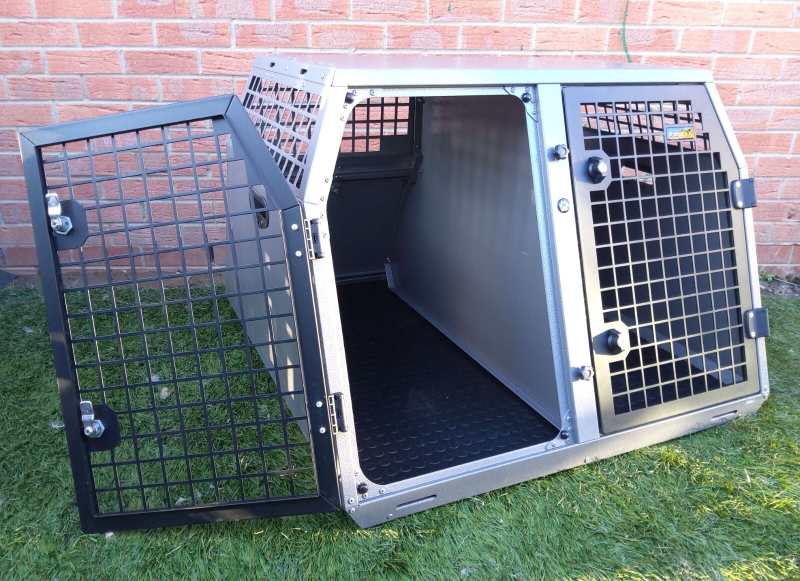 Trans K9 ( B17) Transport double dog crate (Lockable & Crash Tested