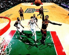 Daniel Gibson Signed - Autographed Cleveland Cavaliers CAVS 8x10 inch Photo