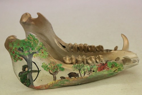 Folk art bone PAINTING Hunting Pastoral Deer Scene ... on found bone IT - Picture 2 of 11